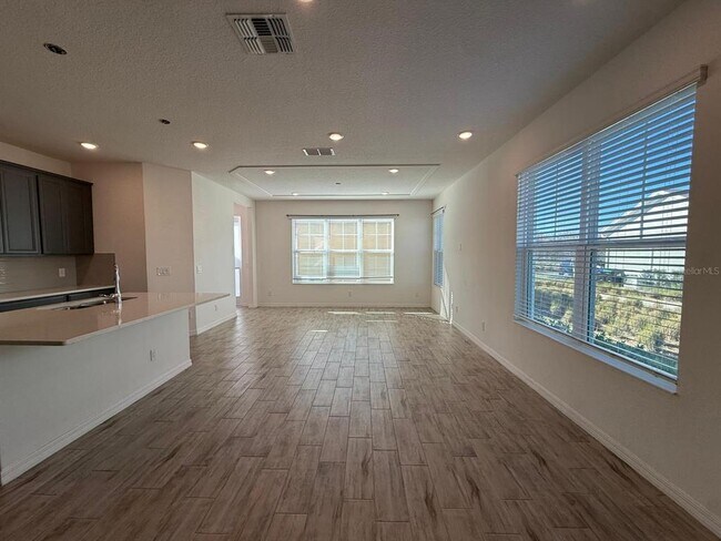 Foto del edificio - 7000 Twilight Bay Dr