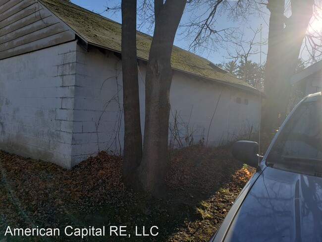 Building Photo - 5 br, 1.5 bath House - 305 Home St