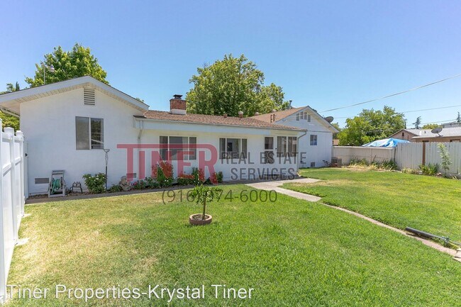 Foto del edificio - 4 br, 2 bath House - 2711 Danube Dr