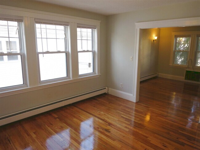 Foto del edificio - 38 Sterling St