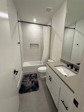 Building Photo - 3009 Hibiscus St