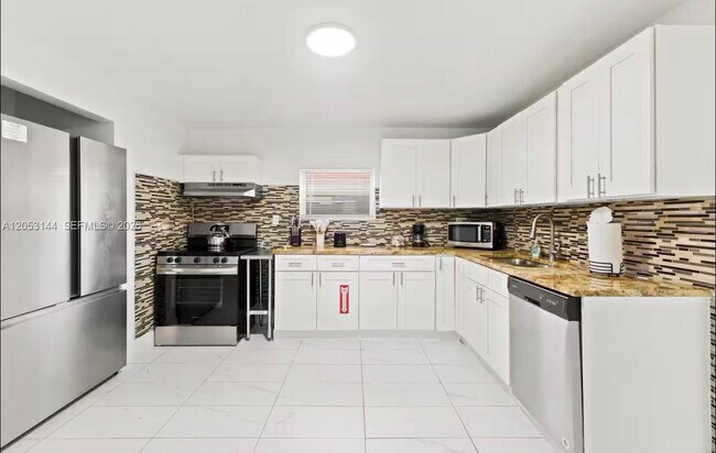 Foto del edificio - 912 NW 2nd St