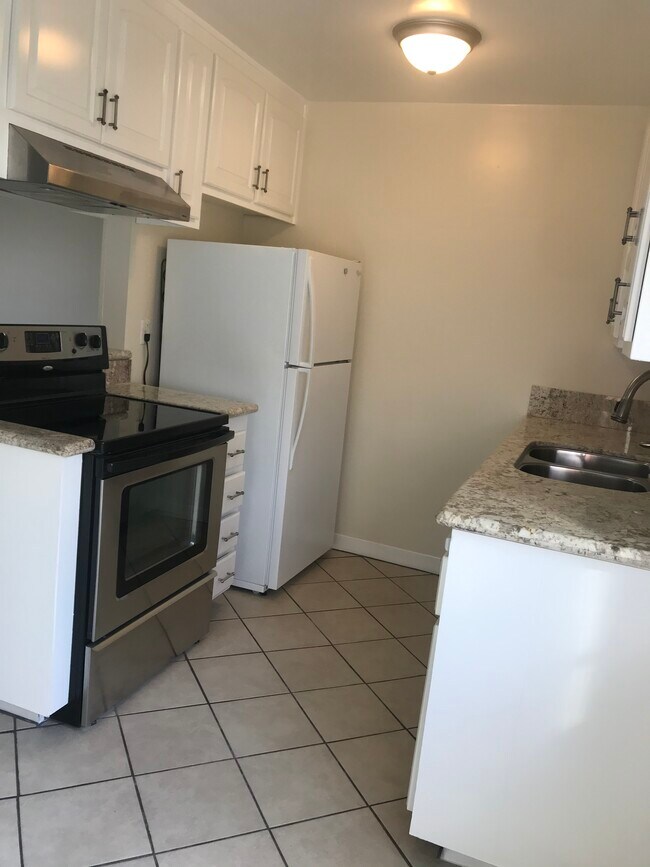 Foto del edificio - 11181 Bloomfield St
