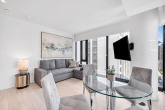 Building Photo - 174 Cumberland St