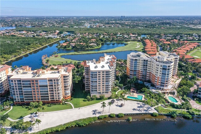 Foto del edificio - 14250 Royal Harbour Ct