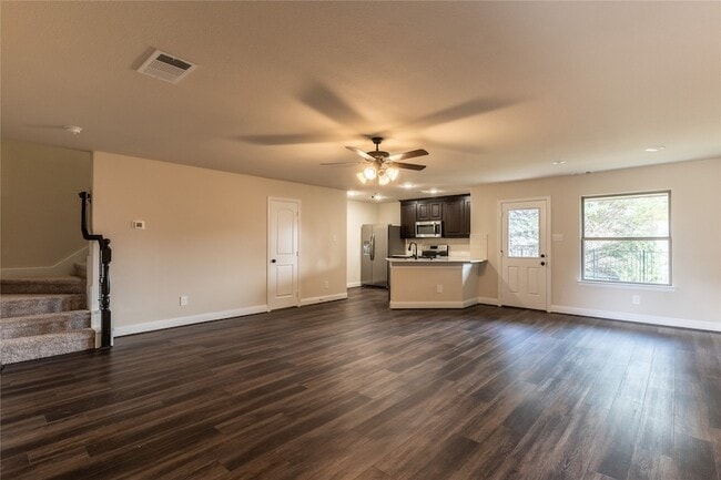 Building Photo - 6814 Topaz Dr