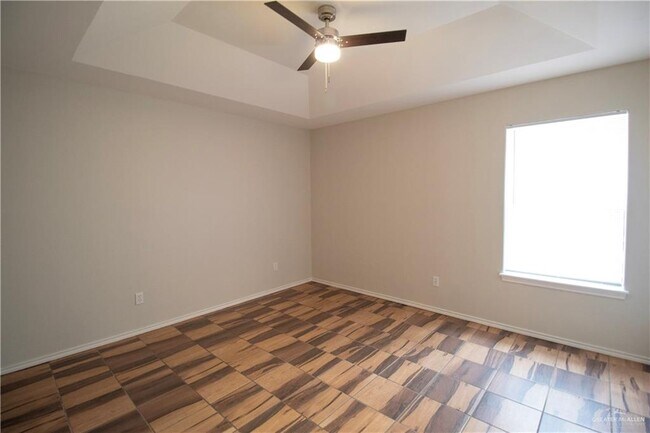 Foto del edificio - 10 Robin Ave