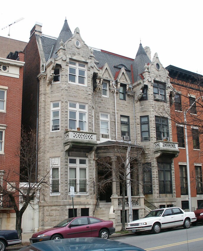 Foto del edificio - 111 W Monument St