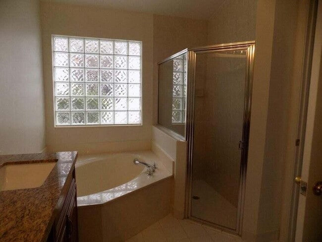 Building Photo - 7609 Northtree Club Dr