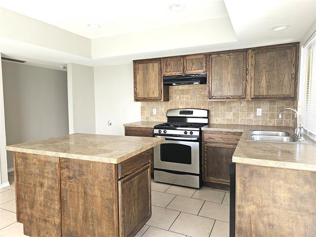 Foto del edificio - 3014 Ripplewood Dr