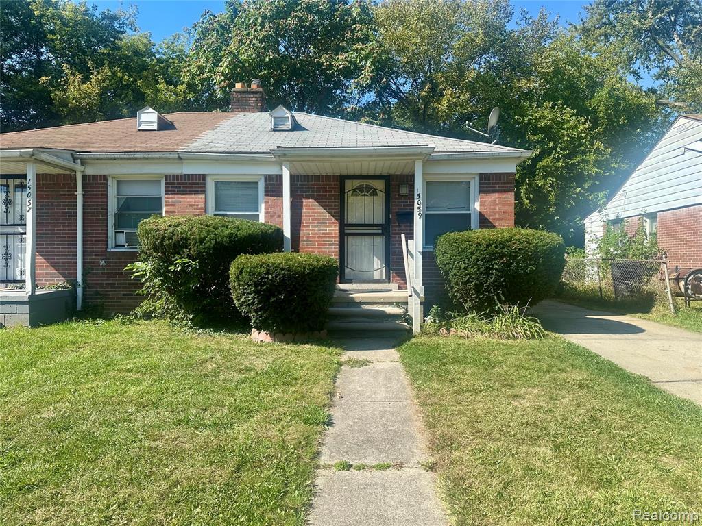 Primary Photo - 15059 Evergreen Rd