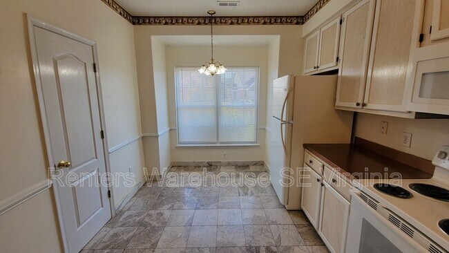 Foto del edificio - 2586 Hartley St