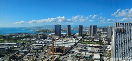 Building Photo - 1000 Auahi St
