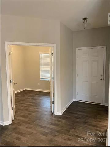 Foto del edificio - 5144 Arbordale Wy
