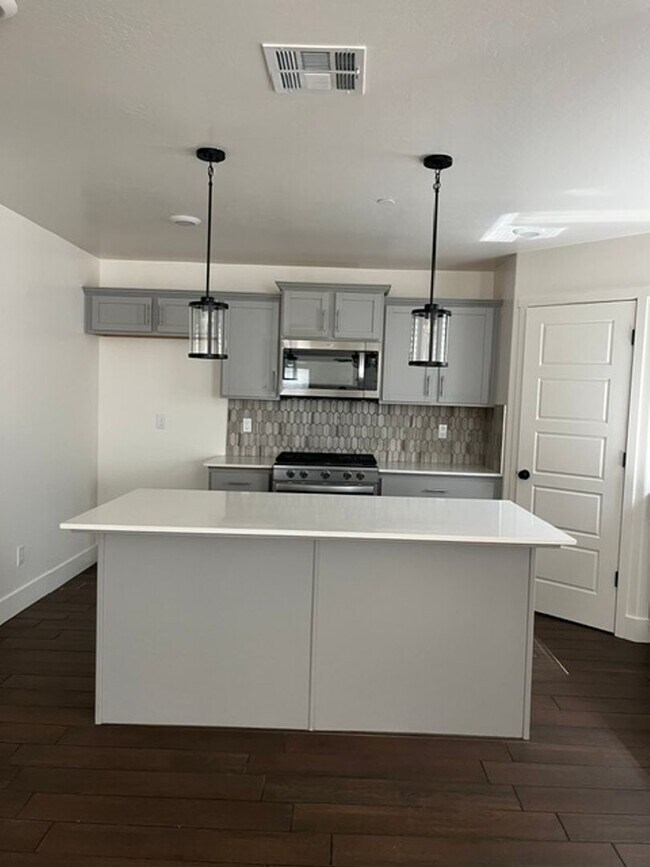 Foto del edificio - 6520 Acton Ct