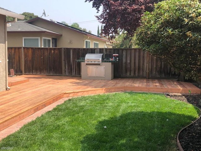 Foto del edificio - 3 br, 2 bath House - 732 Azule Ave