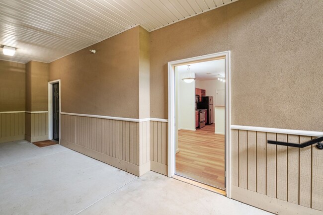 Foto del edificio - 1BR, 1Ba Condo in Walker Square