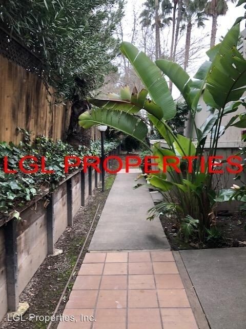 Foto del edificio - 6241 Riverside Blvd