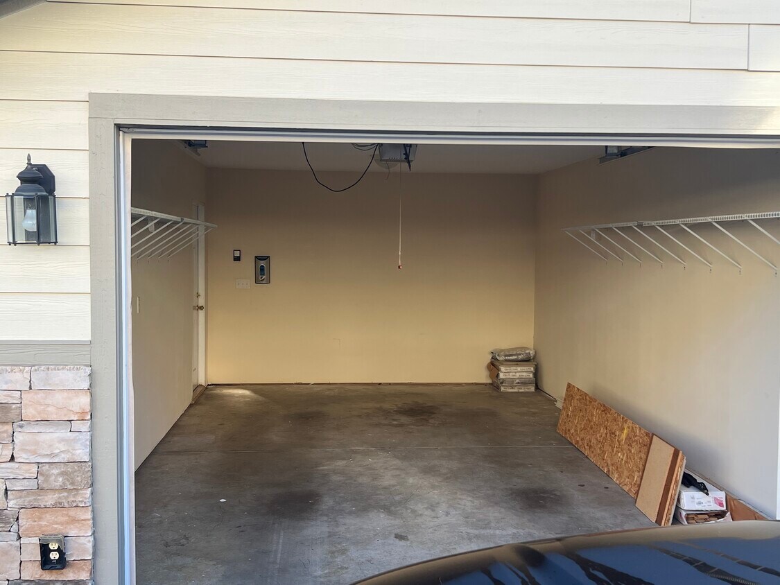 Cochera - 43 Rotunda Cir