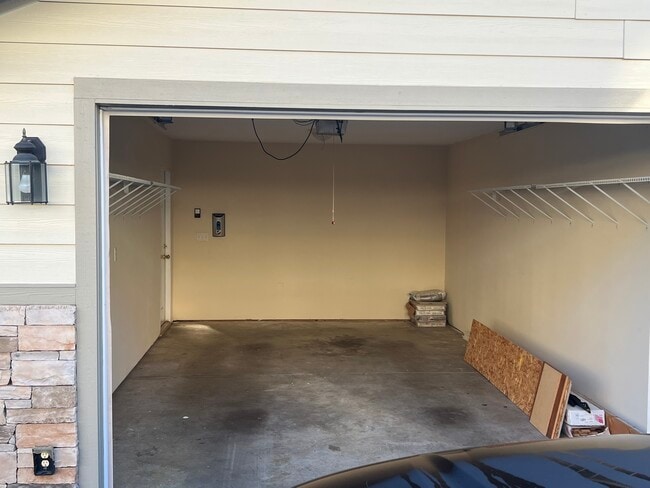 Garage - 43 Rotunda Cir