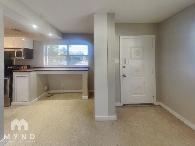 Foto del edificio - 2612 N Cleveland St