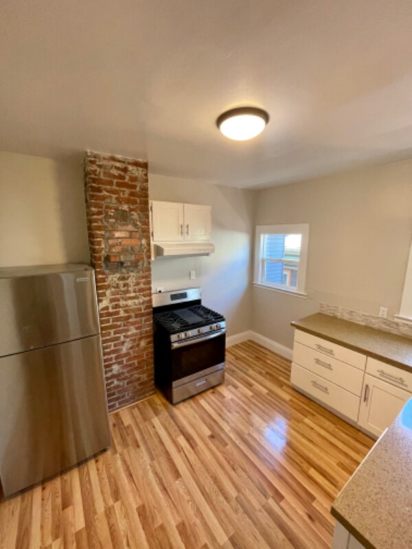 Foto del edificio - 210 Frisbie St