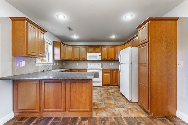 Foto del edificio - Great size duplex in Gravette!