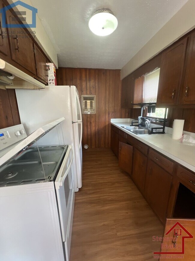 Foto del edificio - 6051 Nashville Hwy