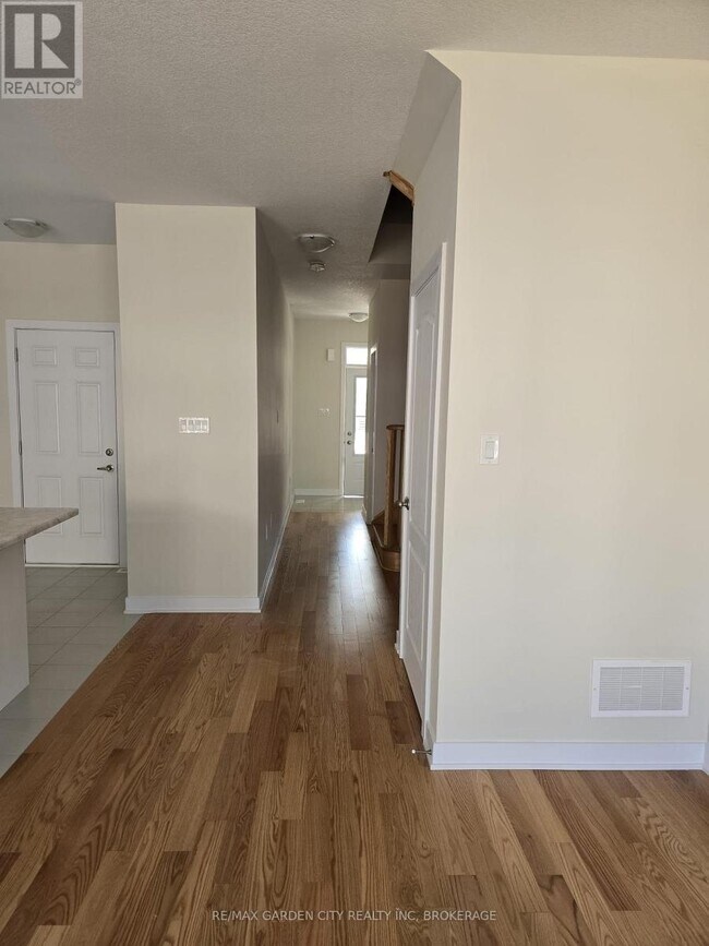 Photo du bâtiment - 73 Keelson St