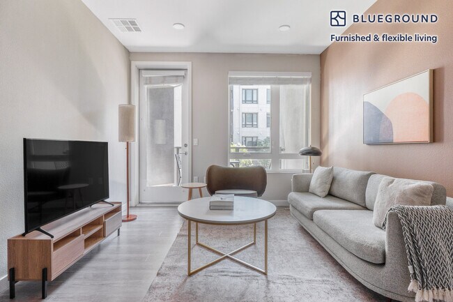 Building Photo - 3560 Rambla Pl