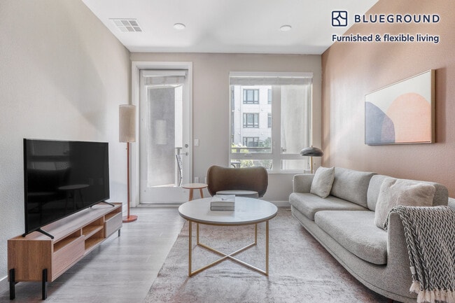 Building Photo - 3560 Rambla Pl