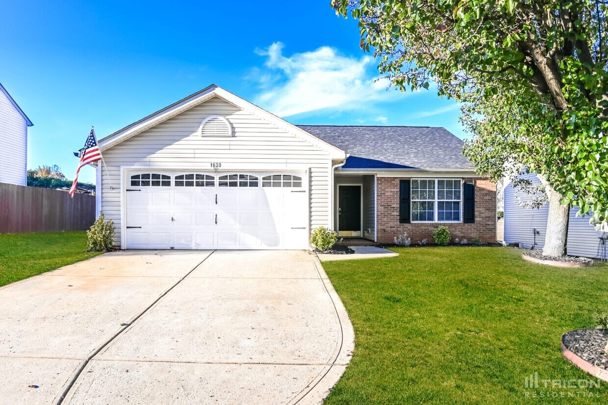 Foto principal - 1630 Clooney Ln