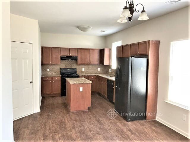 Foto del edificio - 3225 Franklin St