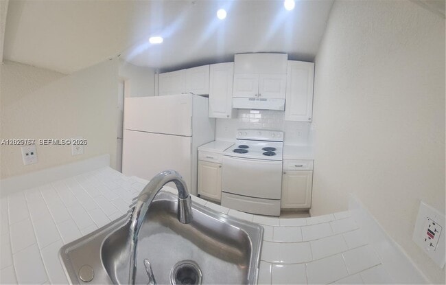 Foto del edificio - 19600 SW 110th Ct