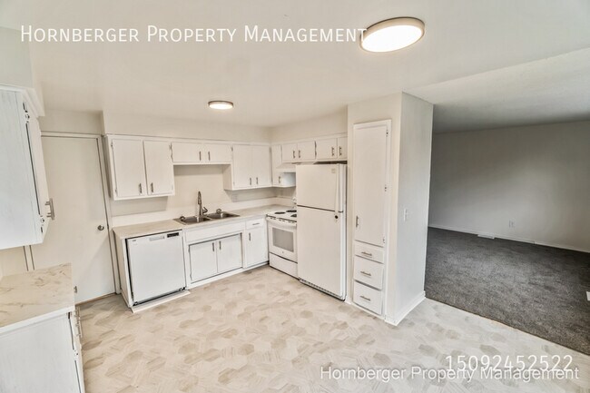 Foto del edificio - 2125 W Grace Ave