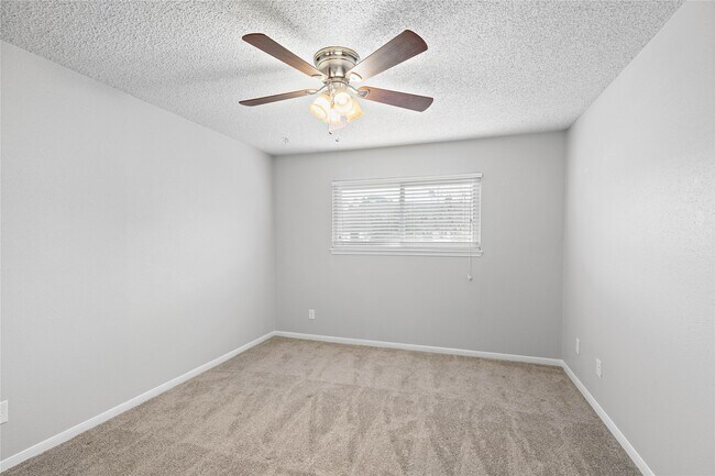 Building Photo - 14256 Misty Meadow Ln