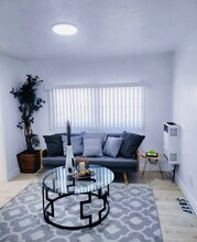 Building Photo - 3817 Wabash Ave