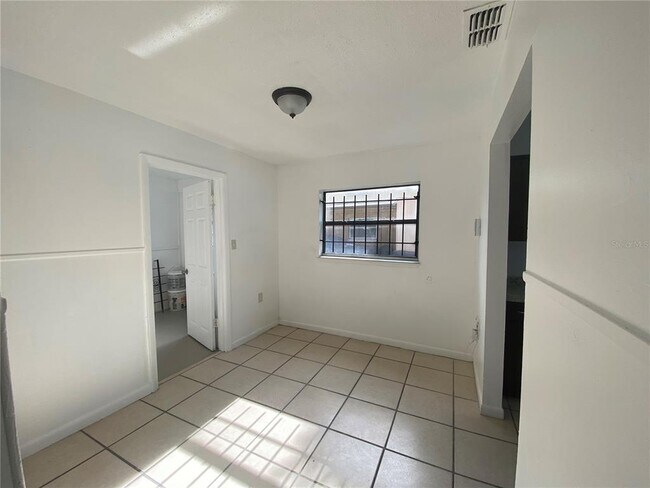 Building Photo - 4291 Clarinda St