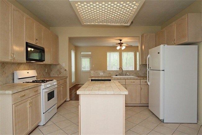 Foto del edificio - 138 Willowood Cir