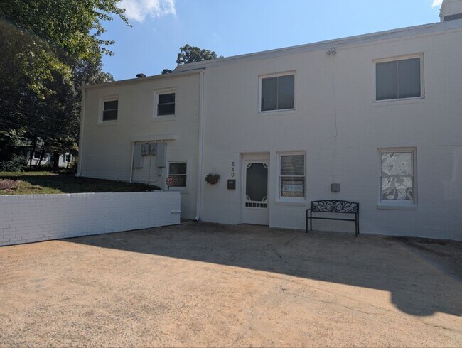 Foto del edificio - Recently renovated 2-bedroom Duplex in LoSo!