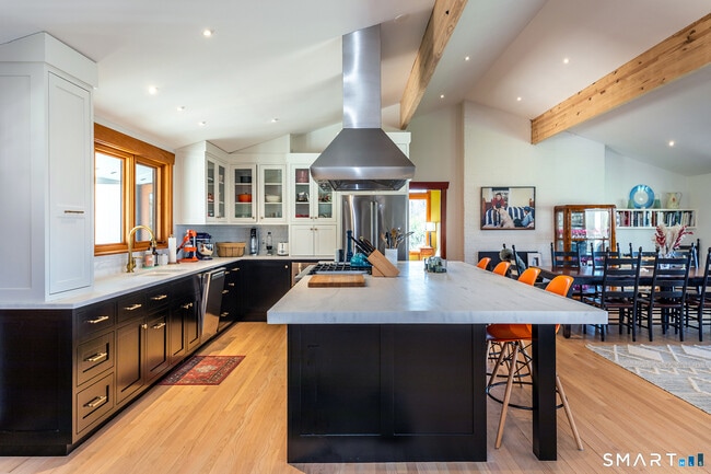 Foto del edificio - 41 Cherry Hill Rd