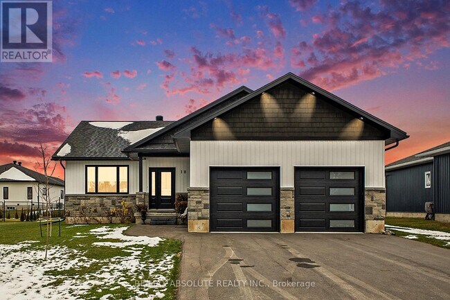 Building Photo - 18 Morrison Dr