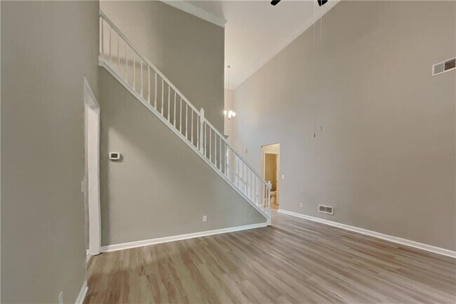 Foto del edificio - 1438 Grovehurst Dr