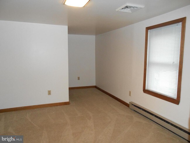 Foto del edificio - 13883 Point Lookout Rd