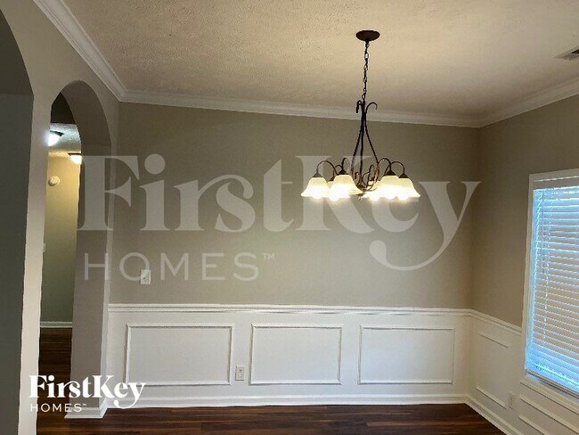 Foto del edificio - 3136 Hawthorn Dr
