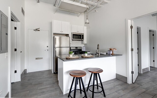 Foto del edificio - 460 Coventry Ln
