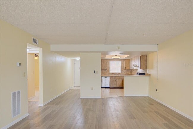 Building Photo - 12300 Park Blvd