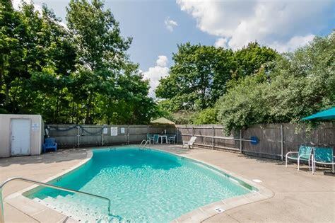 Community pool - 200 Woodlawn Ave