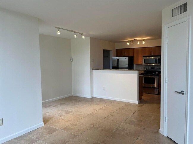 Foto del edificio - 1275 Crystal Way