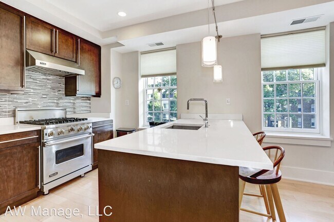 Foto del edificio - 2 br, 2 bath House - 2818 Connecticut Ave ...